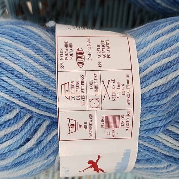 Wendy Peter Pan Blue Variegated Double Knit Baby Yarn - Picture 4 of 4